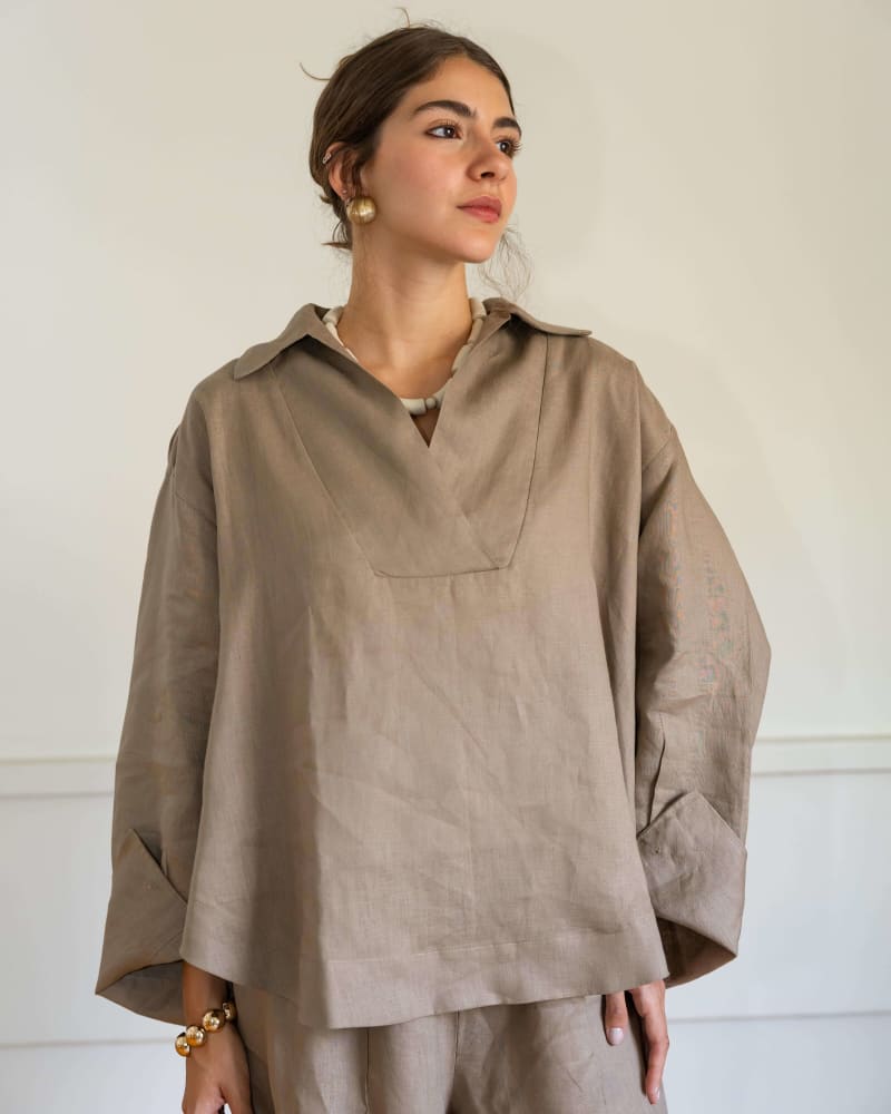 The soft glow top-cafe