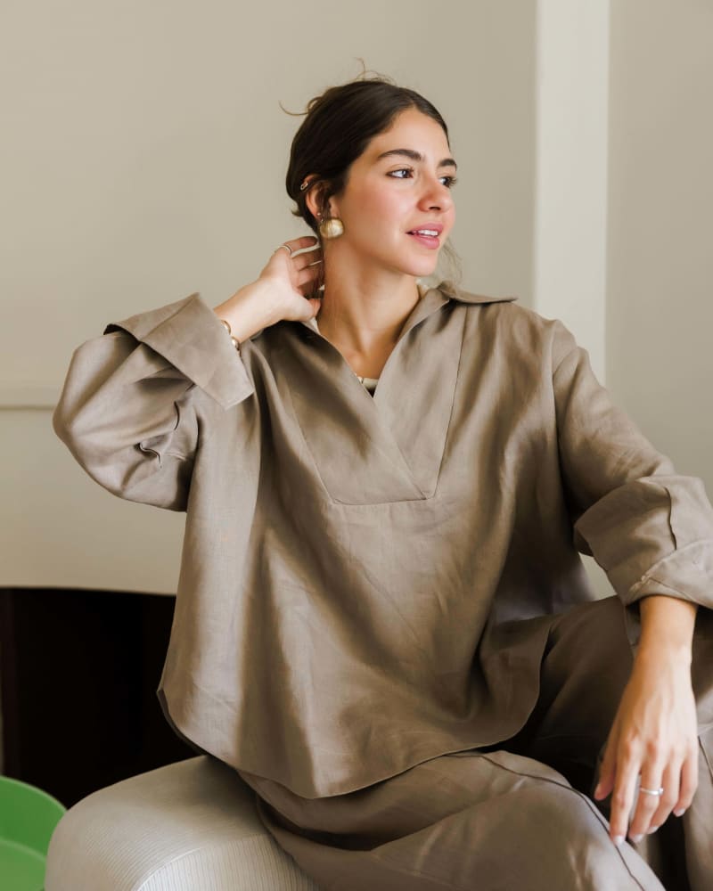 The soft glow top-cafe