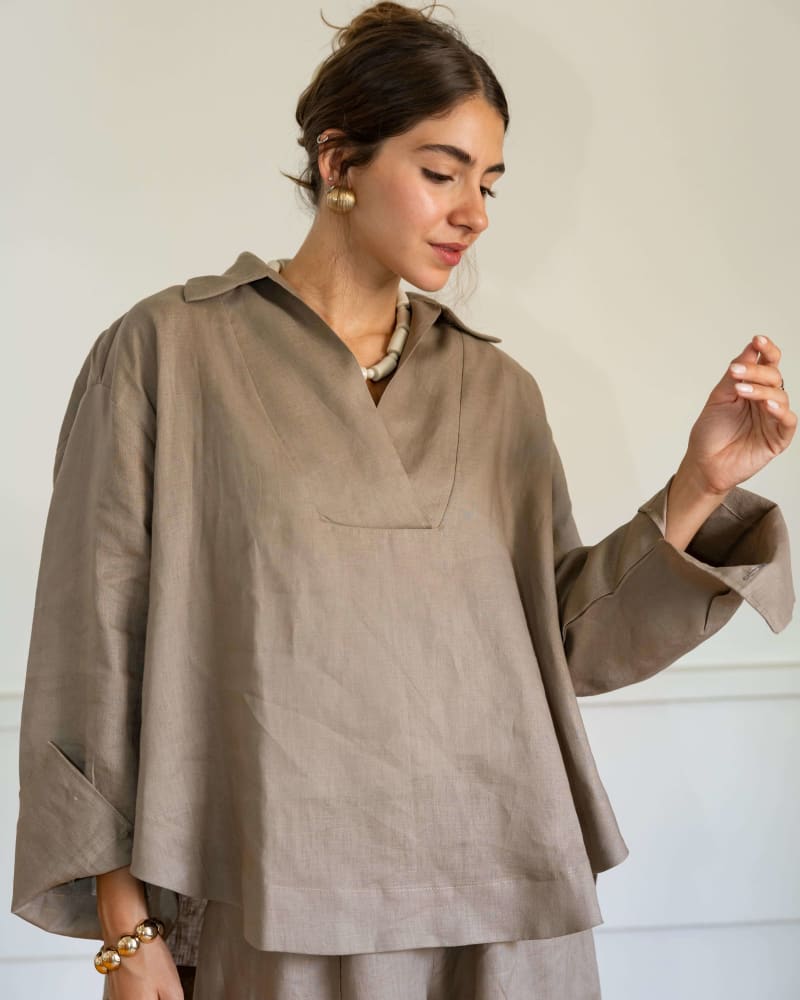 The soft glow top-cafe