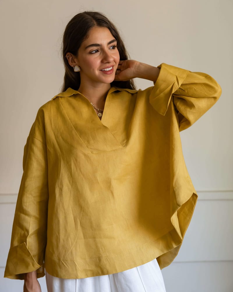 The soft glow top-mustard