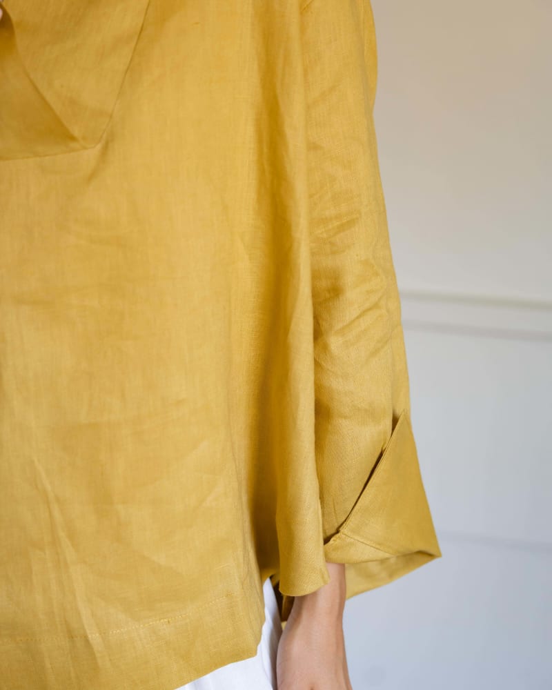 The soft glow top-mustard