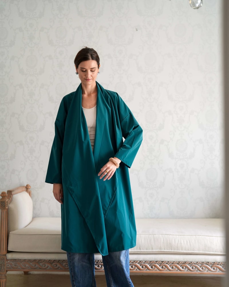 The waterproof coat-Petroleum 