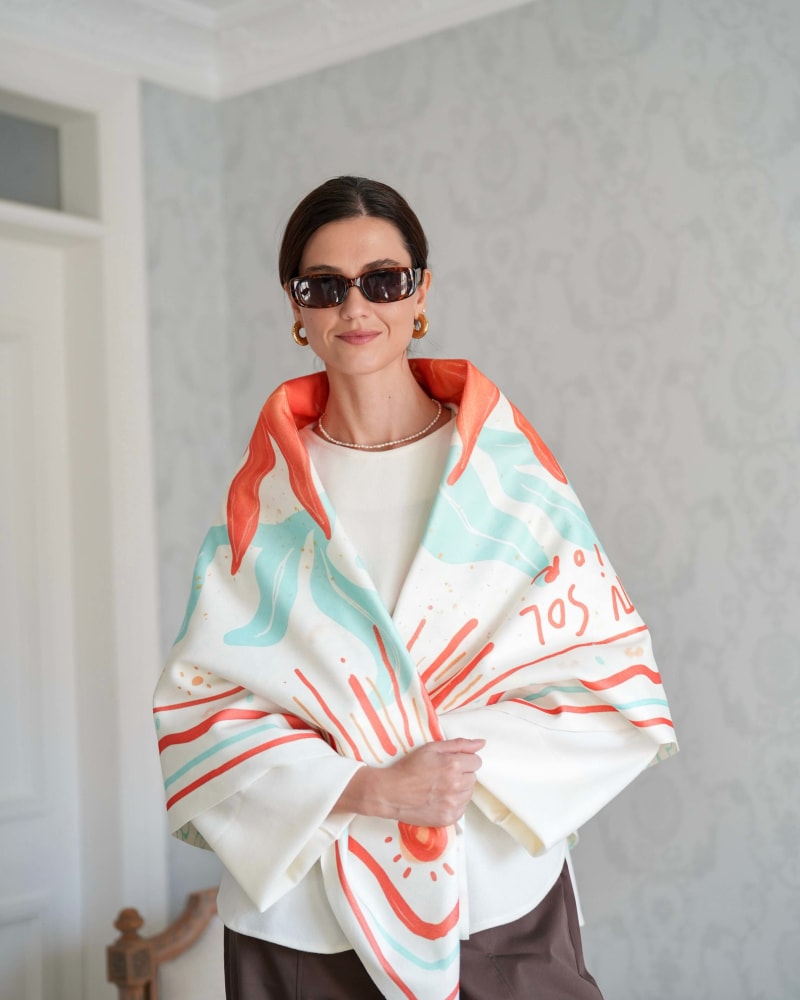 Sunlight scarf