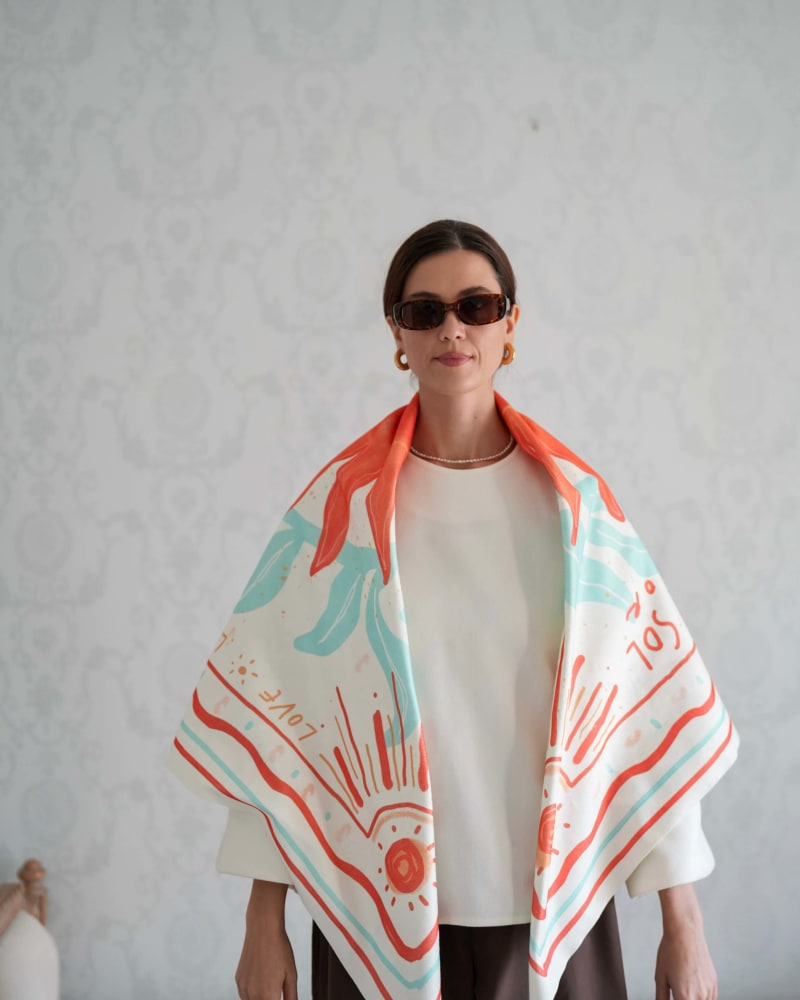 Sunlight scarf