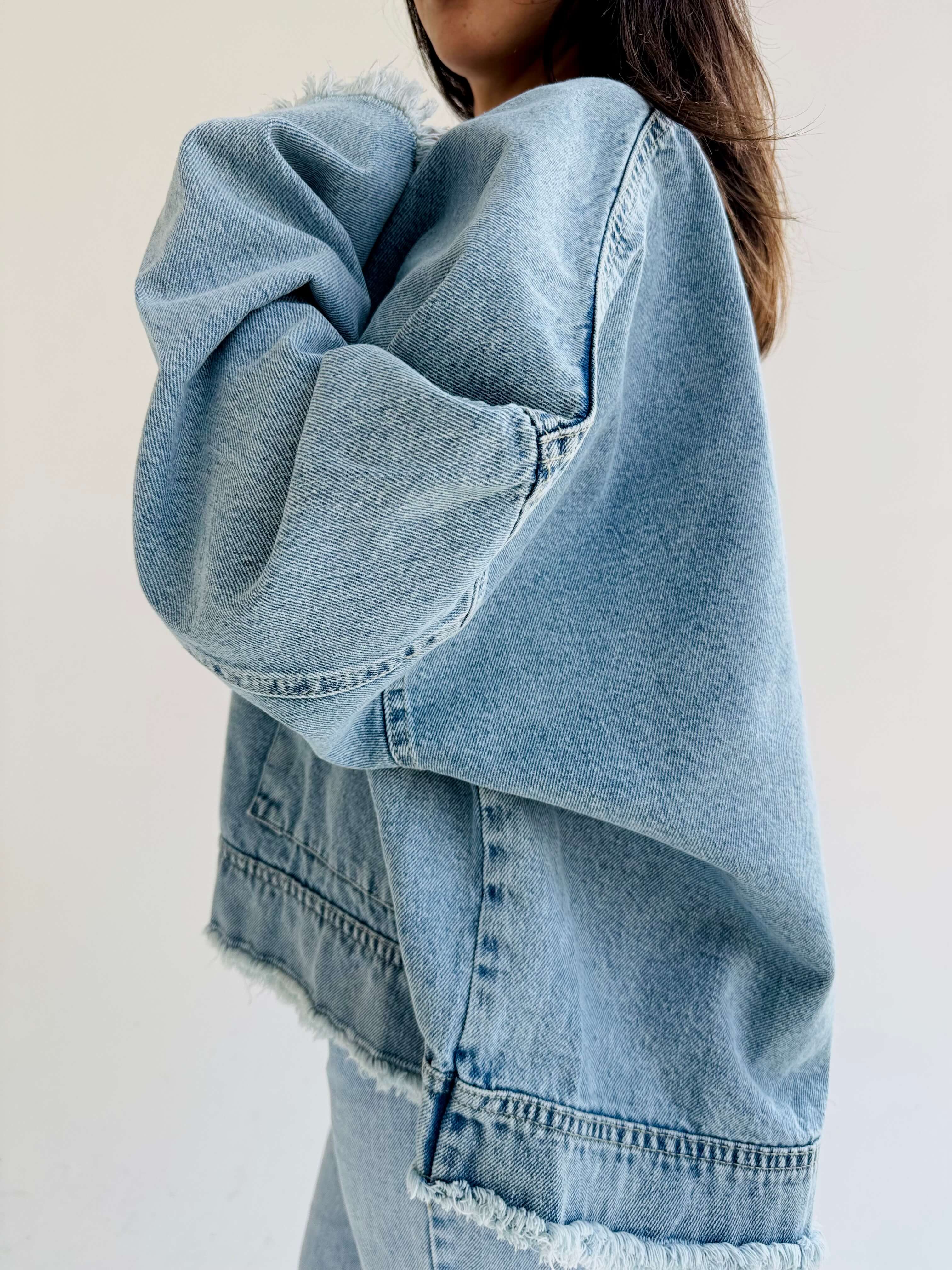 Denim jacket 