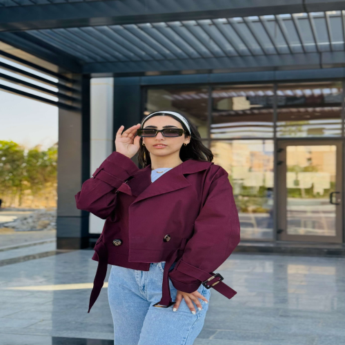 Cropped coat in burgundy 