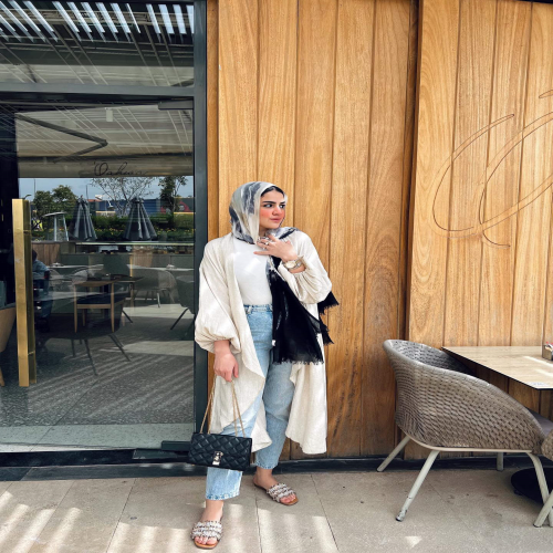 Flowy cardigan in beige 