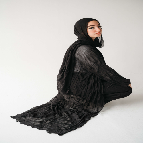 Chiffon Pleated kimono in black 