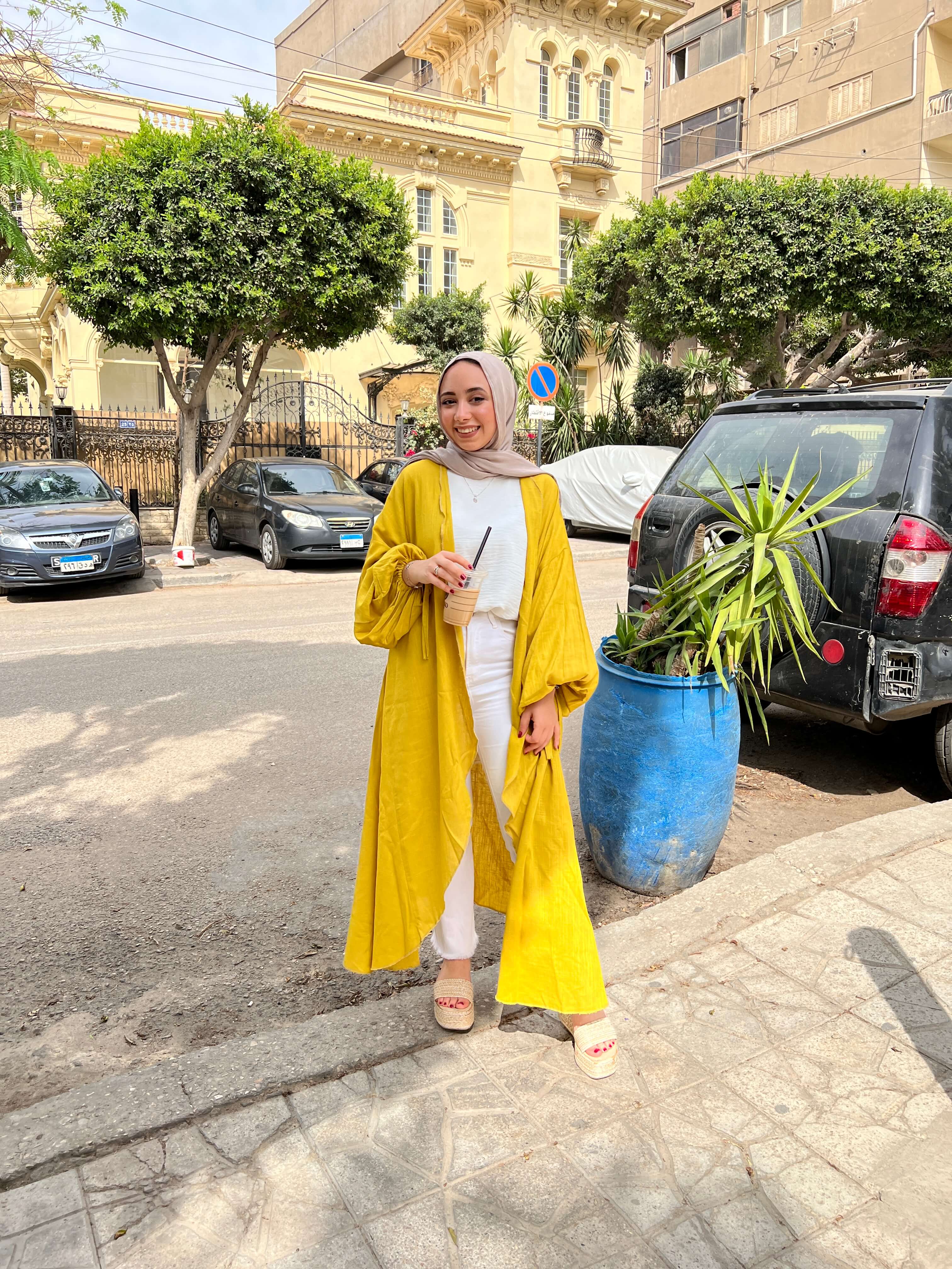 Flowy cardigan in mustard Image