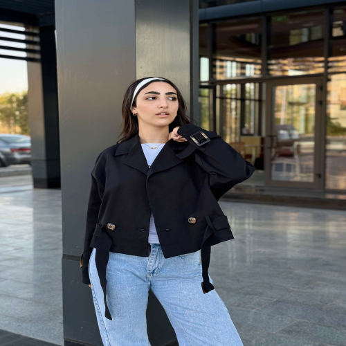 Cropped trench coat in black